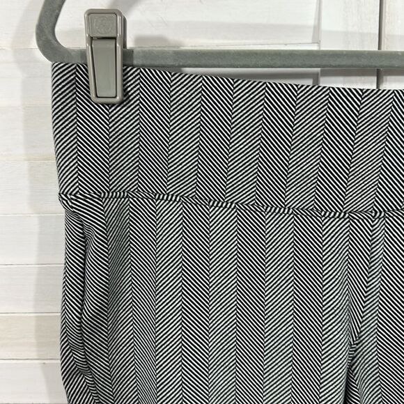 Torrid Studio Pants Size 0 Large Slim Fix Pixie Ponte Herringbone Bone NWOT - Picture 6 of 14